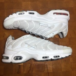 Air max plus “white” size 9.5